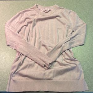 LuluLemon women’s crew neck sweater size 6, rose pink.